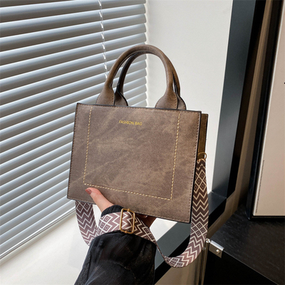 VINTAGE CHIC TEXTURED LETTER TOTE BAG damska torba 2024 NOWA duża pojemność moda torba ręczna szeroki pas torba ramienne