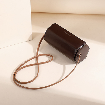 2024 NEW SIMPLE FASHION SMALL BAG NETWORK RED WSZYSTKO JEDYNY RYGÓWKI KROZBODY
