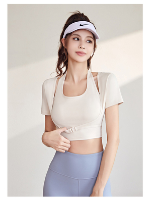 Nowy szybki suszący się brzoskwiniowy halter top joga krótki rękaw krótki rękaw z poduszką na klatce piersiowej napięta koszulka fitness sport krótki rękaw