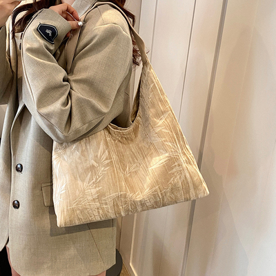 Nowy chiński styl dużych pojemności torba pod pachą trend nowa moda średniowieczny torba na ramię kobiety mniejszości dojazd torba Tote