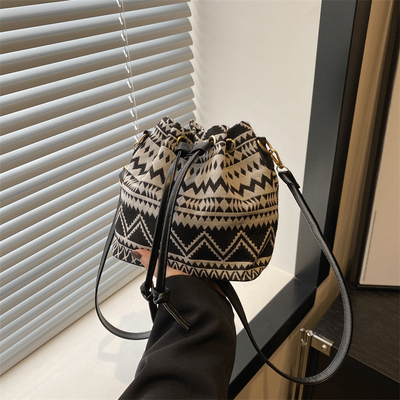 NOWA CHINESE NATIONAL WIND ARCHIPIT BUCKET BAG PROSTA MODA TENDENCJA LATO NOWA STYL LINEN Wysokiej klasy SENSE
