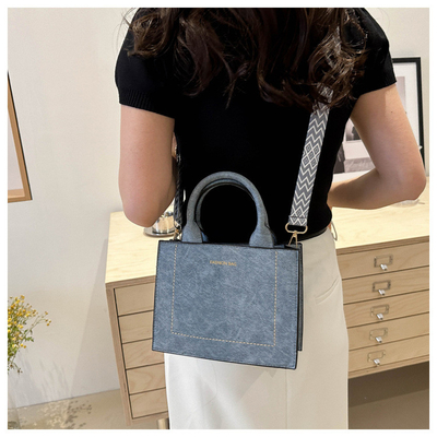 VINTAGE CHIC TEXTURED LETTER TOTE BAG damska torba 2024 NOWA duża pojemność moda torba ręczna szeroki pas torba ramienne