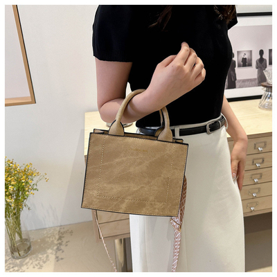 VINTAGE CHIC TEXTURED LETTER TOTE BAG damska torba 2024 NOWA duża pojemność moda torba ręczna szeroki pas torba ramienne