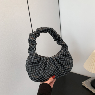 DAMYJSKA TENDENCJA NOWA TENDENCJA W TENDENCJI ALL-IN-ONE TASKA RYGNA PRZESŁOWNA I LATOWA MODA TASKA KLOUDY