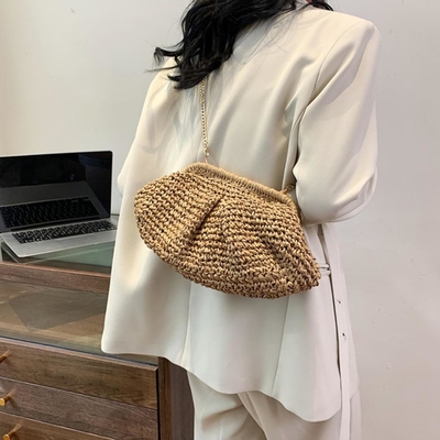 Płaszczyzna CHIC RAFFIA STRAW DUMPLING Clutch STYLISTYCZNE LATNE POCZY