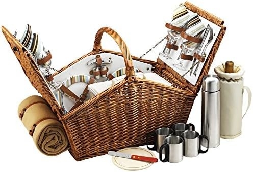 Piknik w Ascot Huntsman Angielski styl Willow Picnic Basket z obsługą dla 4 osób, zestaw kawy i koce.