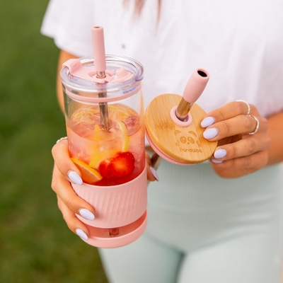 Szklane kubki z pokrywkami i słomkami -20 fl oz- idealnie duża kubka z lodową kawą - kubek ze smoothie z bambusem