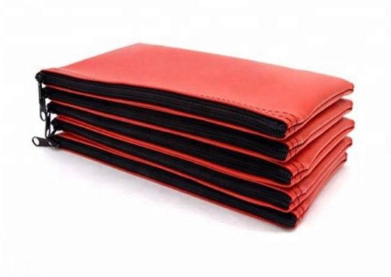 Wytrzymałe torby bankowe z zamkiem wykonane z skóry PVC Materiał PU Przejrzysty winyl laminowany wodoodporny Zindywidualizowany rozmiar z drukiem logo