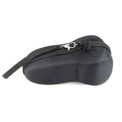 Lekkie, twarde obudowy EVA z paskami i metalowymi wyciągami zamków, zapewniające przechowywanie aparatów do golenia i akcesoriów